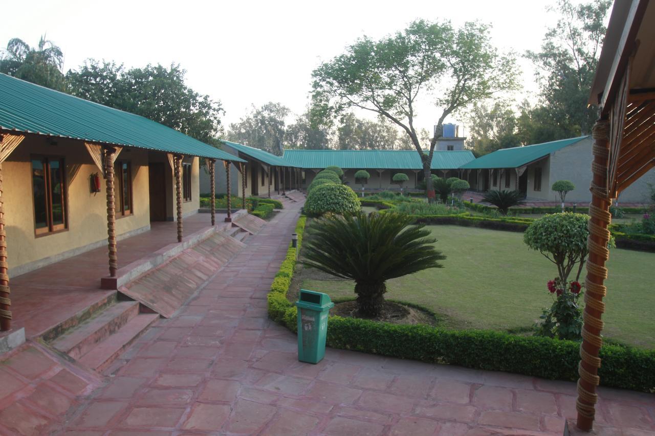 Dr. Sudha'S Ayurveda Hotel Muzaffarnagar Luaran gambar